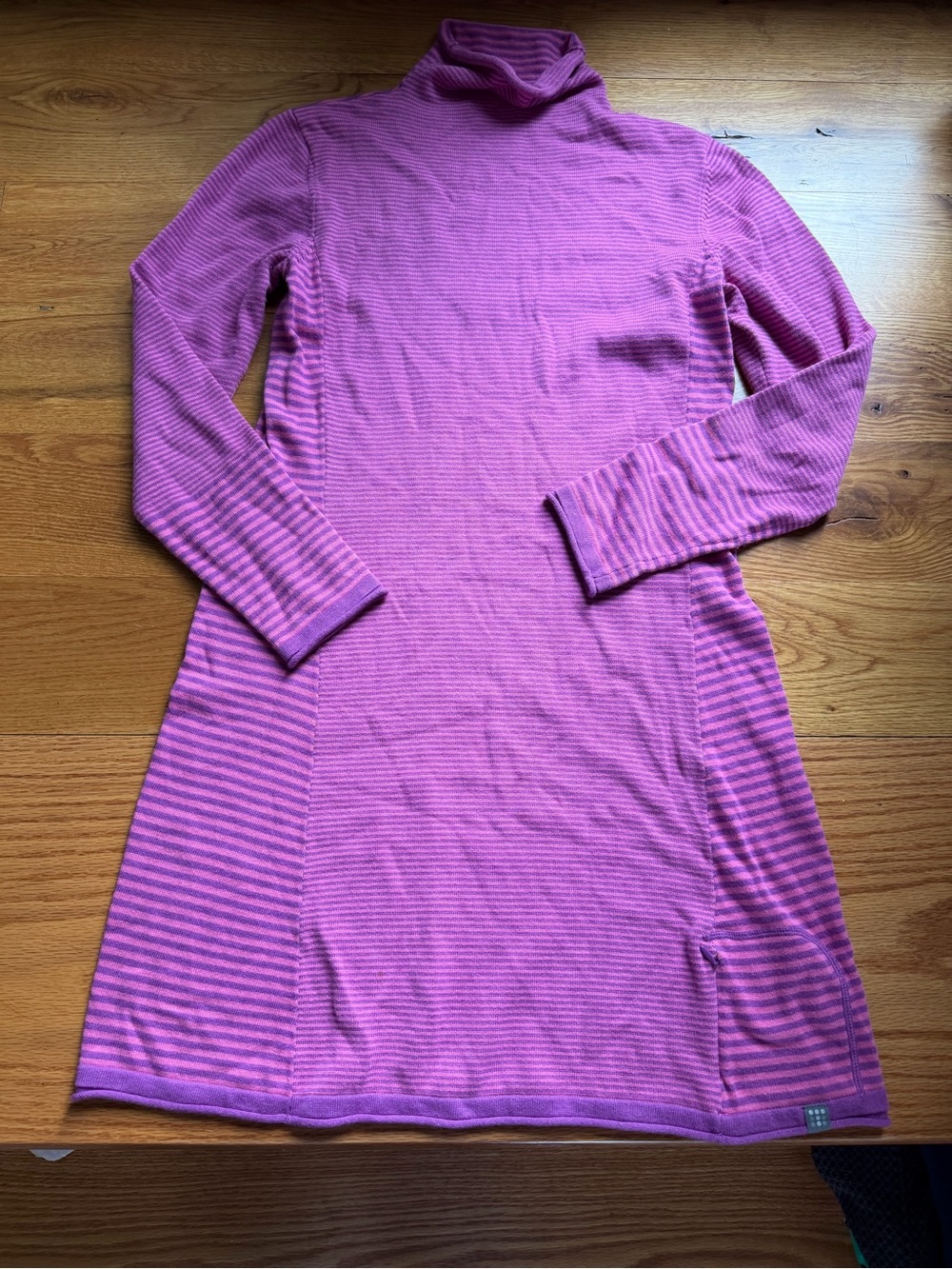 Title Nine Women’s Stripe Turtleneck Sweater Dress w a super cute pocket! 💜
